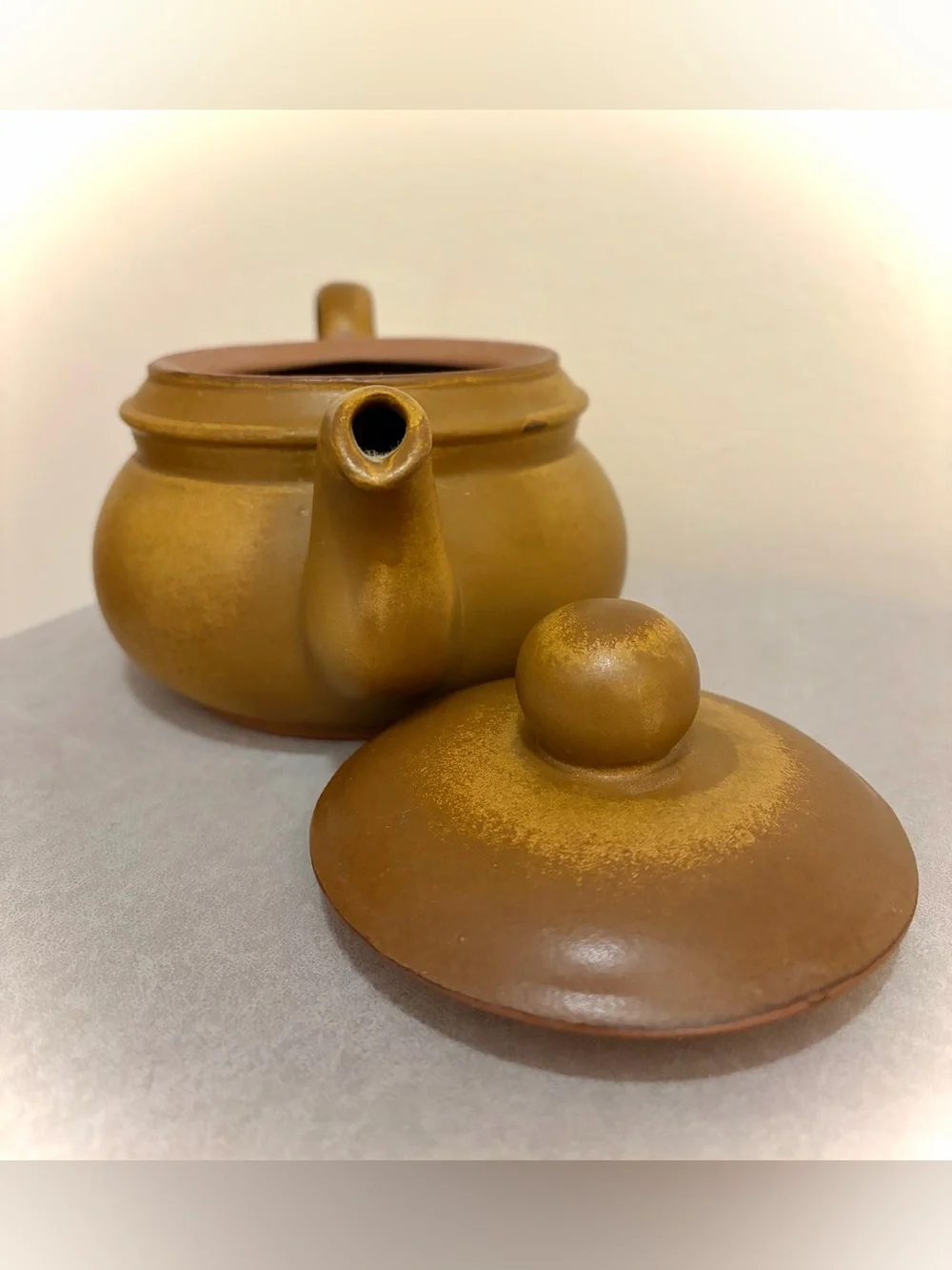 Bennington Potters Tavernware Stoneware Mustard Gold Teapot with Lid Vermont VTG
